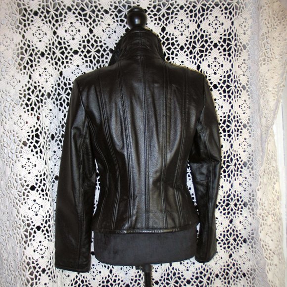 Woman's Short fitted black leather jacket, Spring/Fall  L0020 - Picture 2 of 2